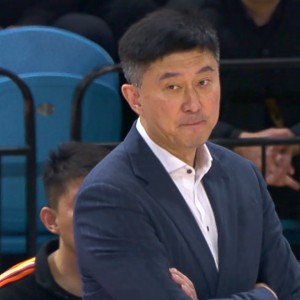 APP下载-杜锋点名表扬3人！创造了广东队新纪录